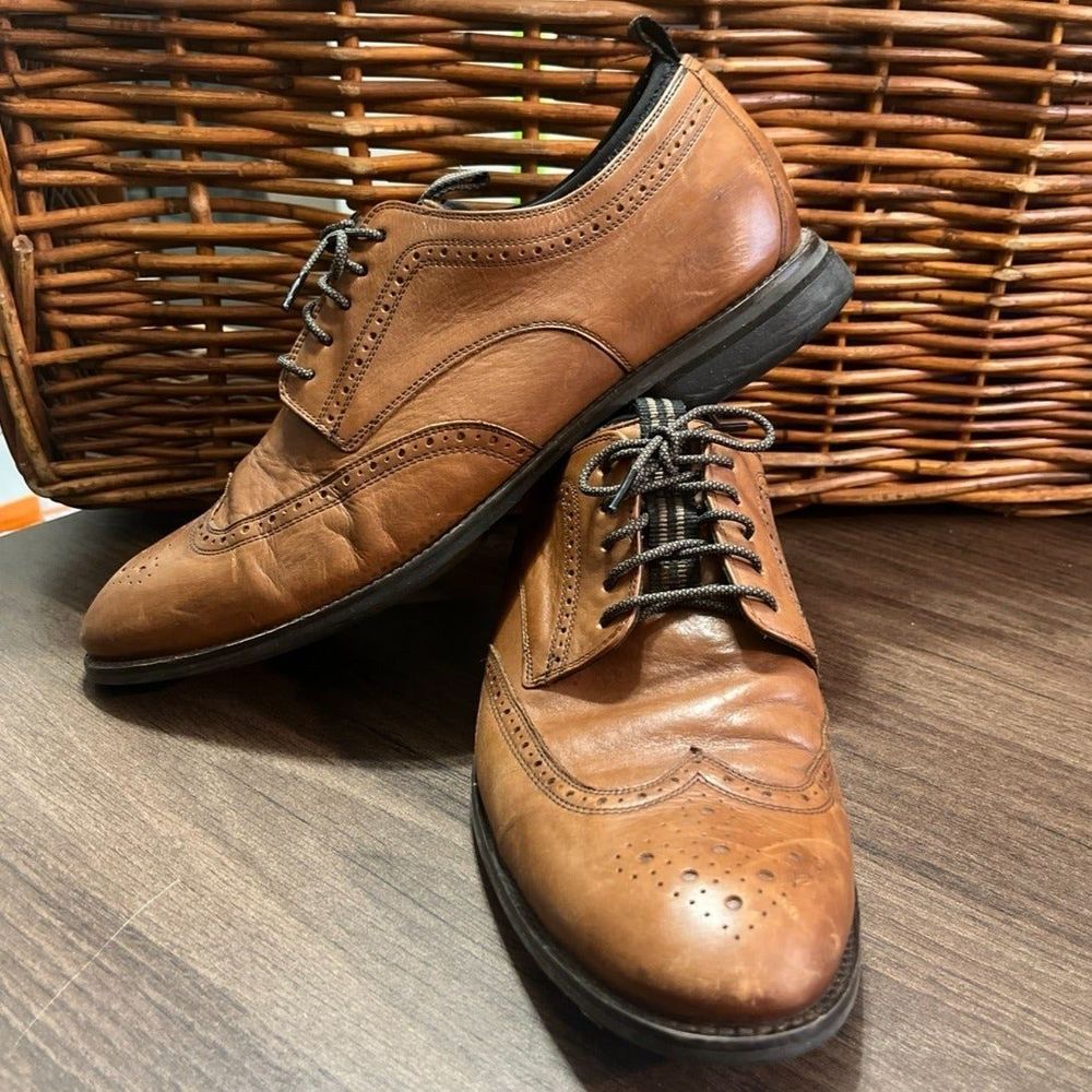 Cole Haan mens wingtips sz 10M